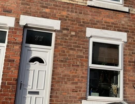 2 bedroom property to rent - Photo 1