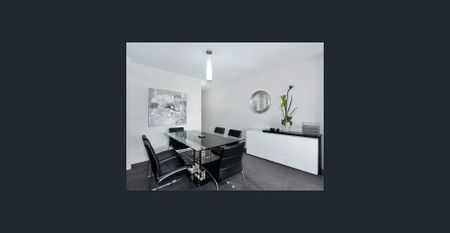 East Perth Luxury Retreat - Photo 5