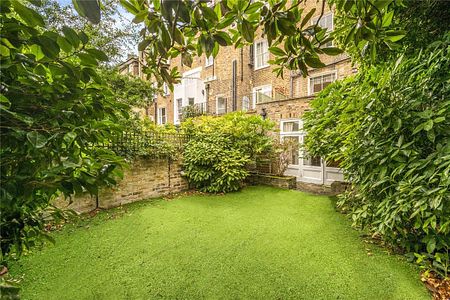 5 bedroom in Belsize Park - Photo 3