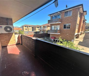 Comfortable 2-Bedroom Apartment in a Convenient Auburn Location!! - Photo 3