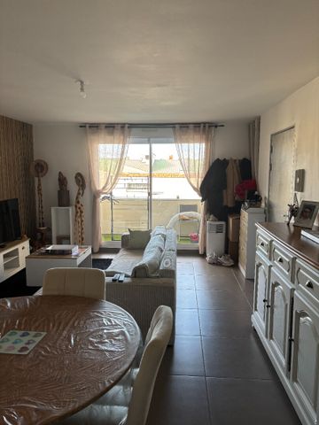 Location Appartement 3 pièces 59m² - Photo 3