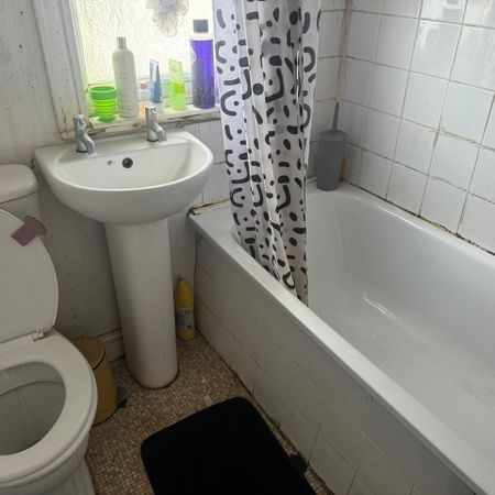2 Bed Flat, Mortimer Road, BS34 - Photo 4