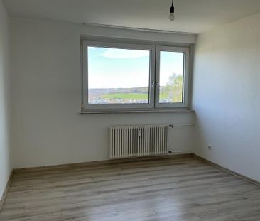 3 Zimmer Wohnung mit Balkon und Top Aussicht - Photo 6