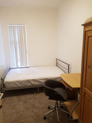 5 bedroom terraced house to rent - Photo 1