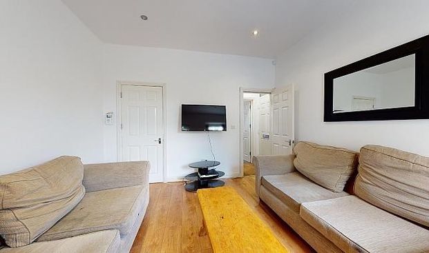 5 bedroom house to rent - Photo 1