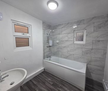 2 bedroom semi-detached bungalow to rent - Photo 6