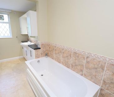 2 bedroom house to rent - Photo 1