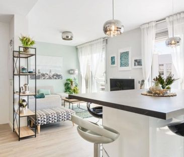 2 bedroom luxury penthouse for rent in Estepona, Spain - Photo 3