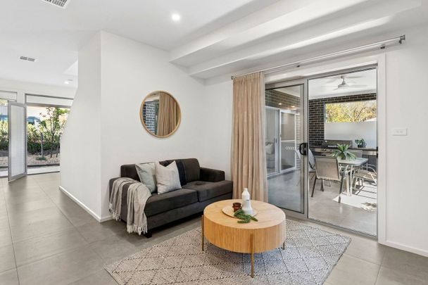 33A McLaren Crescent, Pearce ACT 2607 - Townhouse For Rent | Domain - Photo 1