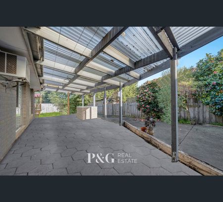 13 Palm Way, Narre Warren South, Vic 3805 - Photo 4