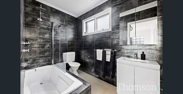 OPEN: Sat 15th Nov 12:25pm - 12:40pm - Photo 1