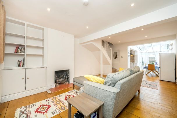 Cardross Street, W6, London - Photo 1