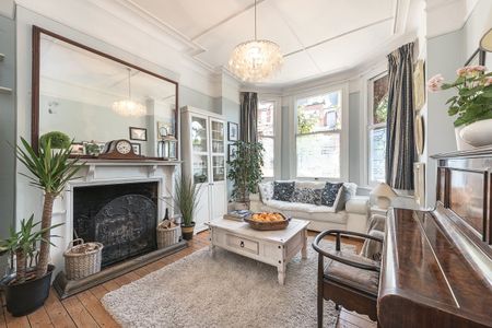 5 bedroom terraced house to rent - Photo 5