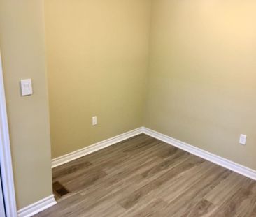 For Lease - 4576 Kalar Road, Niagara Falls, Ontario - Photo 3