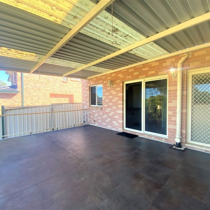 Beautiful &vert; Modern &vert; Convenient Location - Photo 1