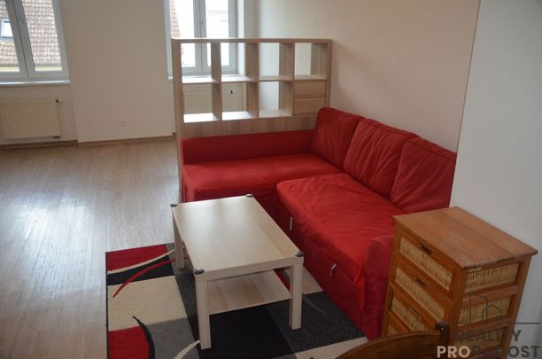 Pronájem bytu 1+kk a garsoniéry 42 m², Točná 382, Brno - Photo 1