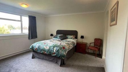 3 bedroom detached house to rent - Photo 5