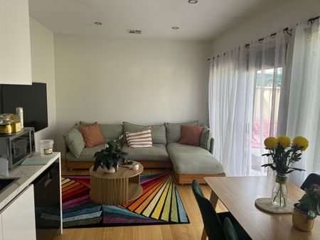 Altona North - Photo 3