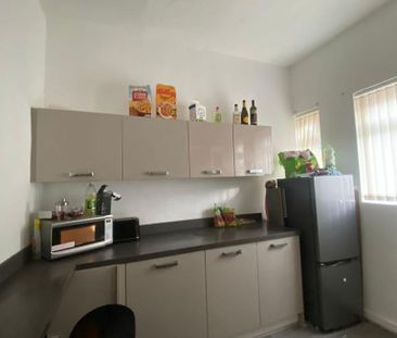 6 bedroom detached house to rent - Photo 6