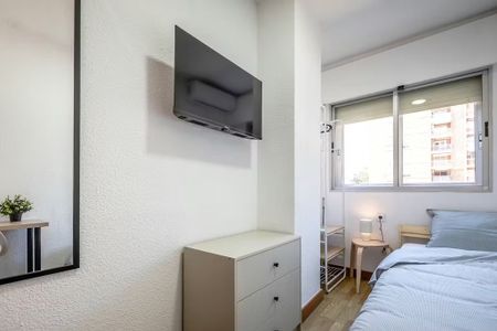 Carrer de Sant Joan de Déu, Valencia, Valencian Community 46011 - Photo 4