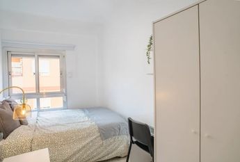 Carrer de Sant Lluís Bertran, Torrent, Valencian Community 46900