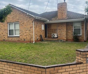 6 Woodlee Street, Dandenong - Photo 6