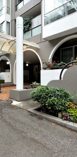 Pacific Terrace Apartments - Photo 1