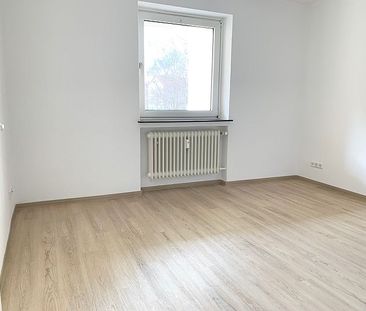 + 3 Zimmer mit Balkon + - Photo 1