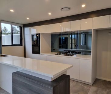 9 Bluestone Way, Norwest, NSW 2153 - Photo 3