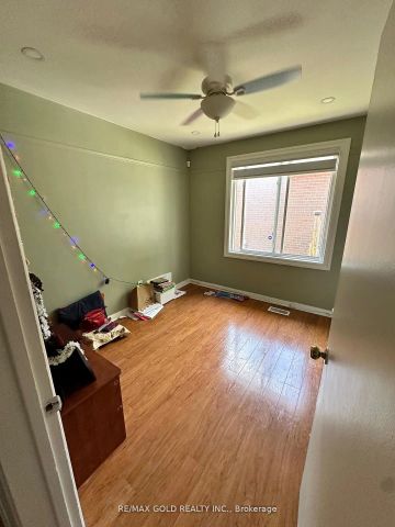 76 Pandora Circle #Upper - Photo 4