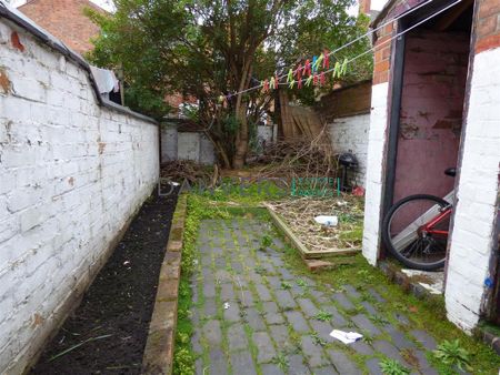 2 bedroom terraced house to rent - Photo 5