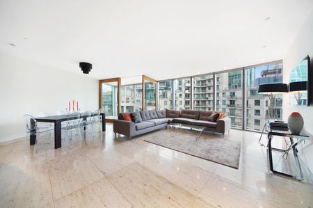 2 bed apartment to rent in St. George Wharf, London, SW8 - Photo 5