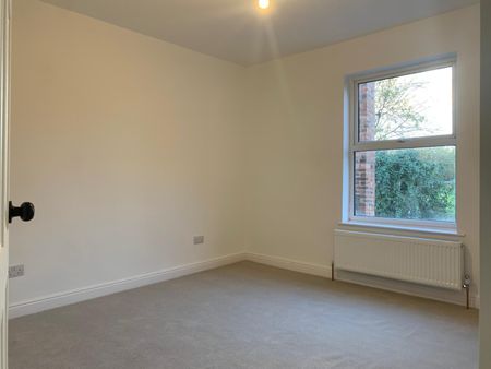 New Hall Road, Chesterfield - Photo 4