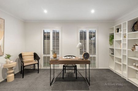 7 Carinya Avenue, Aspendale - Photo 2