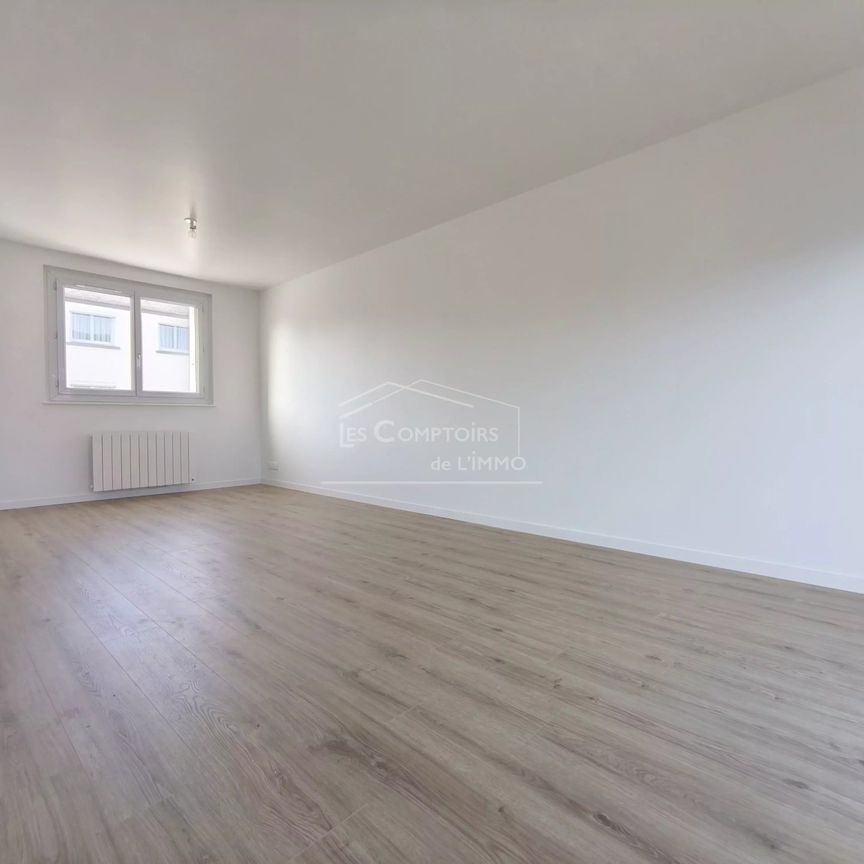 Location Maison 5 pièces 87m² DONGES 44480 - Photo 1