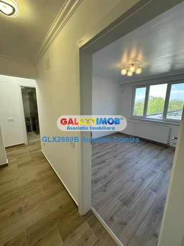 Inchiriere apartament 4 camere nemobilat Romancierilor - Fotografie 5