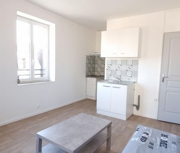 Location Appartement 1 pièce 18m² HIRSON 02500 - Photo 3