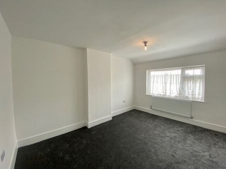 Oakwood Avenue, Penylan, CARDIFF - Photo 3