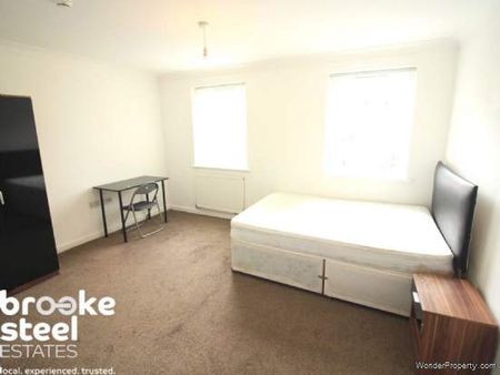 4 bedroom property to rent in Salford - Photo 2