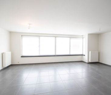 Modern appartement met garage te Waregem - Foto 1