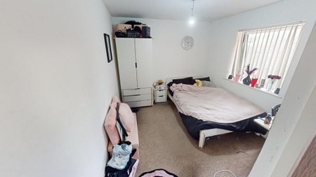 4 bedroom townhouse to rent - Photo 2