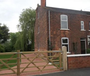 2 bedroom semi-detached house to rent - Photo 4