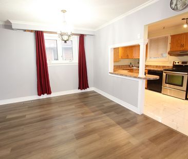 For Lease - 8 Meadowland Avenue, Barrie, Ontario - Photo 1