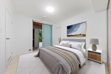 2 Bedroom Apartment with massive private courtyard - Photo 3