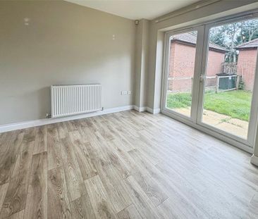 3 bedroom end of terrace house to rent - Photo 6