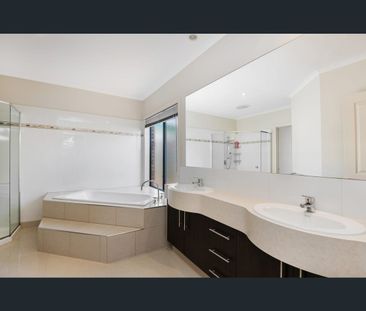 62 Brentwood Boulevard, Strathfieldsaye, Vic 3551 - Photo 3
