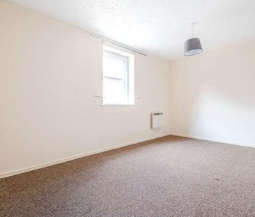 Hallen Close, Emersons Green, Bristol, South Gloucestershire, BS16 - Photo 6