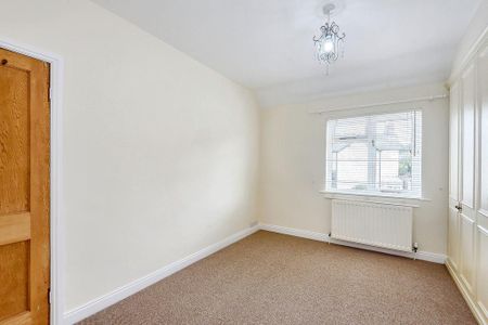 3 bedroom detached house to rent - Photo 4