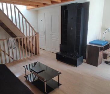 Location Appartement 2 pièces 55m² POITIERS 86000 - Photo 2