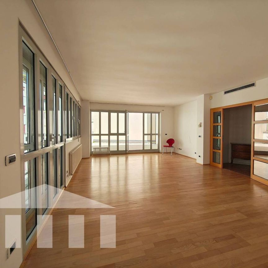Appartamento via Leonardo Da Vinci, 24, 39100 Bolzano Italia, Centro, Bolzano - Photo 1